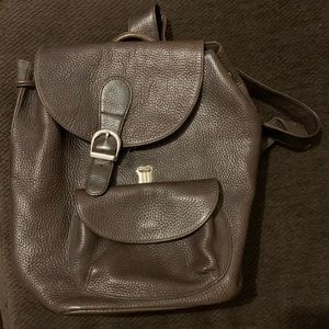 Eddie Bauer pebble Leather pack back